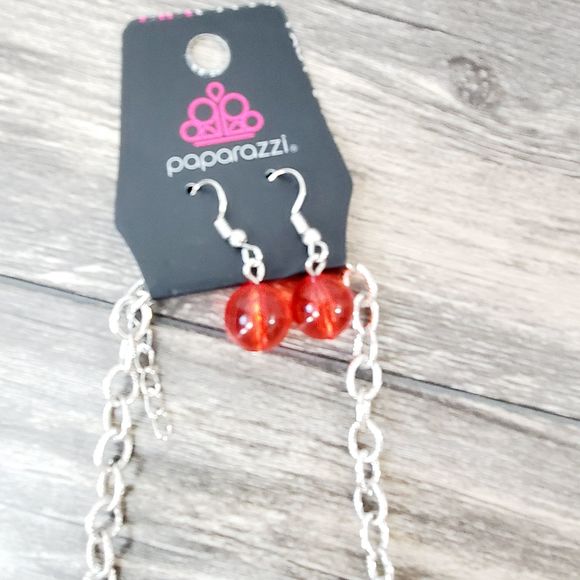 🌻 SALE Paparazzi Crystal Charm Red Long Necklace - Picture 2 of 2